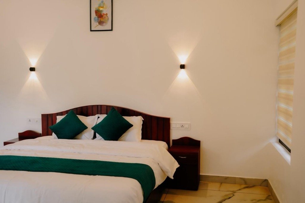 Elowen Resort Master Bedroom